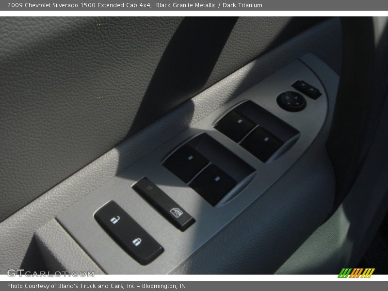 Black Granite Metallic / Dark Titanium 2009 Chevrolet Silverado 1500 Extended Cab 4x4