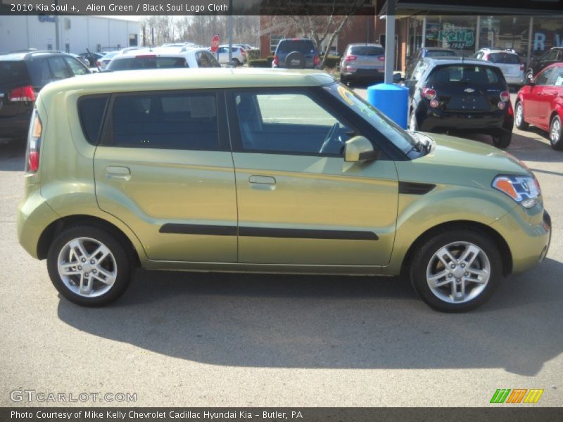 Alien Green / Black Soul Logo Cloth 2010 Kia Soul +