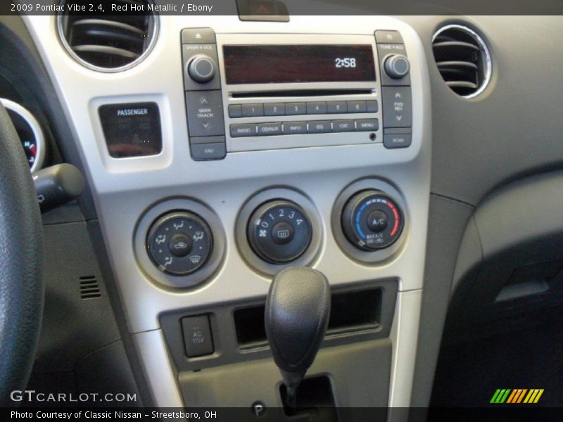Red Hot Metallic / Ebony 2009 Pontiac Vibe 2.4