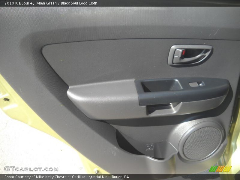 Alien Green / Black Soul Logo Cloth 2010 Kia Soul +