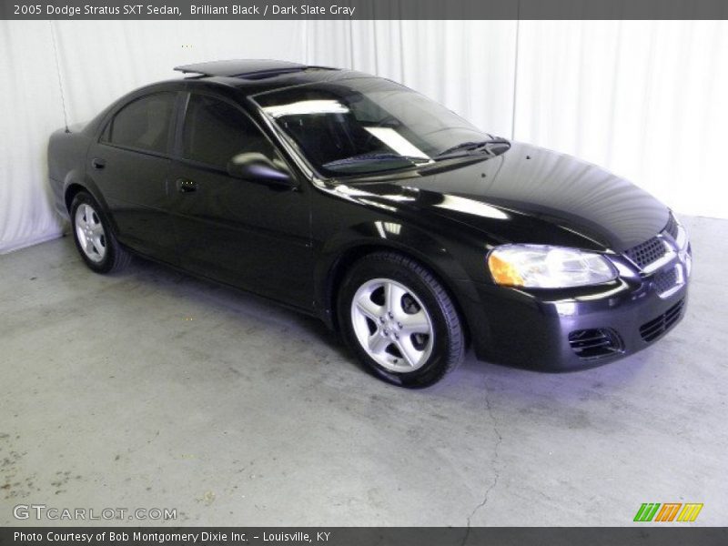 Brilliant Black / Dark Slate Gray 2005 Dodge Stratus SXT Sedan