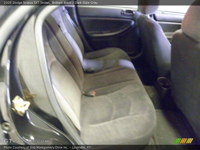 Brilliant Black / Dark Slate Gray 2005 Dodge Stratus SXT Sedan