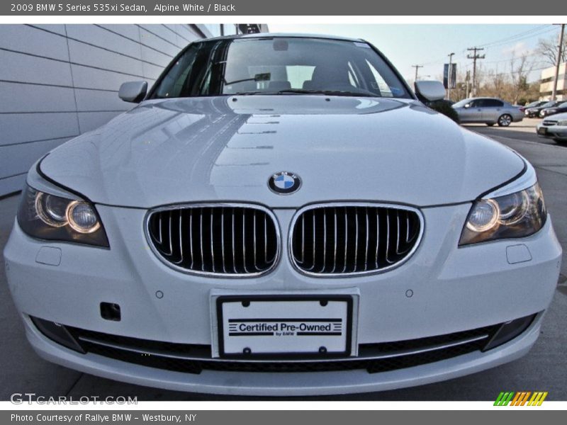 Alpine White / Black 2009 BMW 5 Series 535xi Sedan