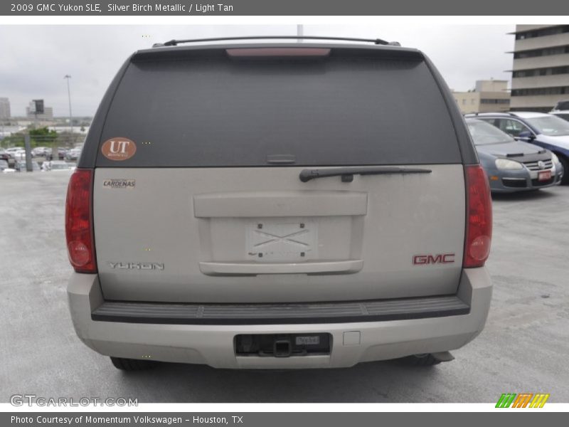 Silver Birch Metallic / Light Tan 2009 GMC Yukon SLE