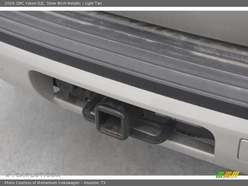 Silver Birch Metallic / Light Tan 2009 GMC Yukon SLE