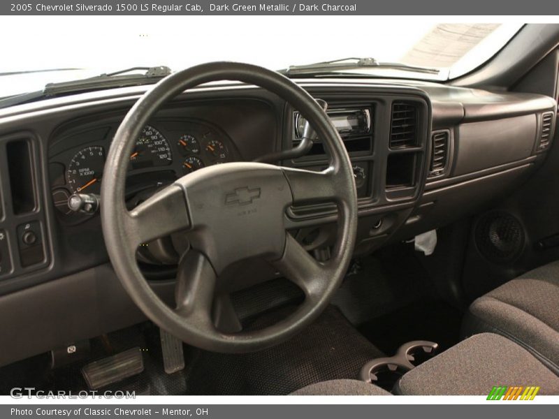Dark Green Metallic / Dark Charcoal 2005 Chevrolet Silverado 1500 LS Regular Cab
