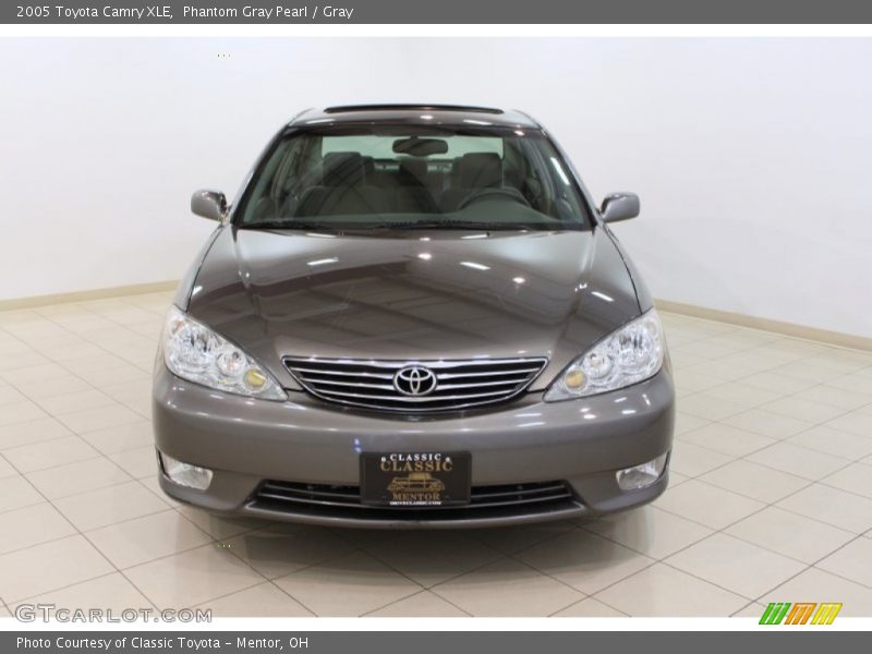 Phantom Gray Pearl / Gray 2005 Toyota Camry XLE