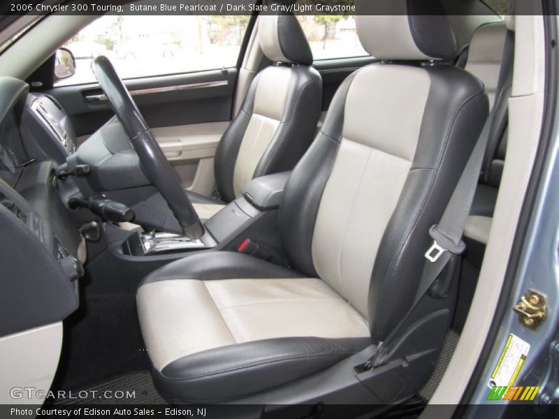 Front Seat of 2006 300 Touring