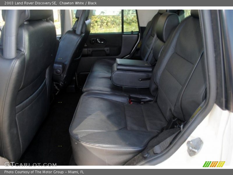 Chawton White / Black 2003 Land Rover Discovery SE
