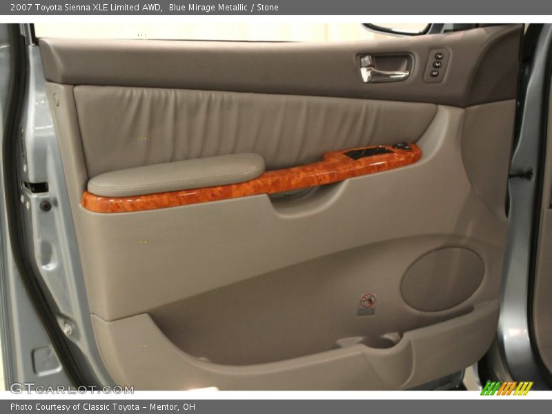Door Panel of 2007 Sienna XLE Limited AWD
