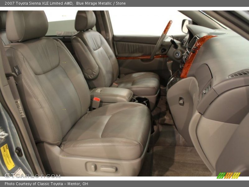 Front Seat of 2007 Sienna XLE Limited AWD