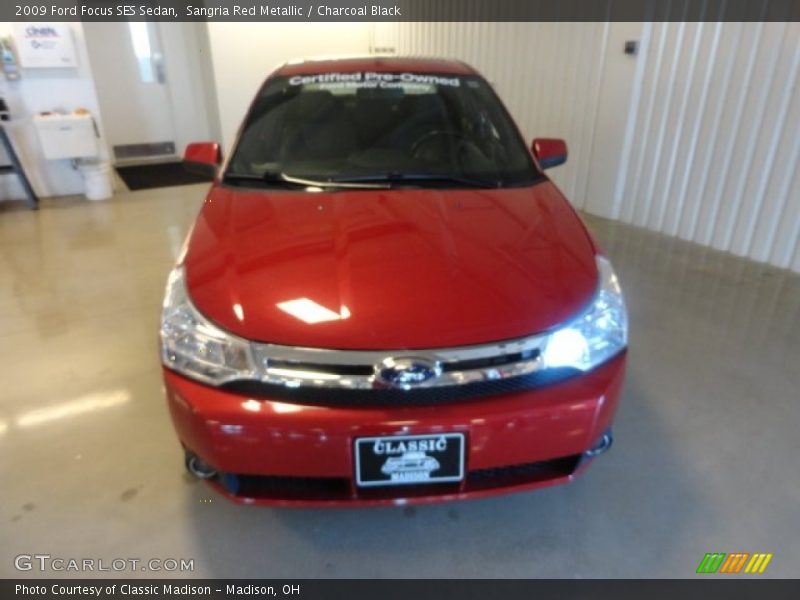 Sangria Red Metallic / Charcoal Black 2009 Ford Focus SES Sedan