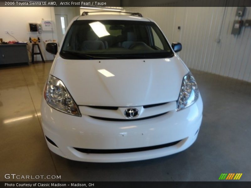 Arctic Frost Pearl / Taupe 2006 Toyota Sienna LE AWD