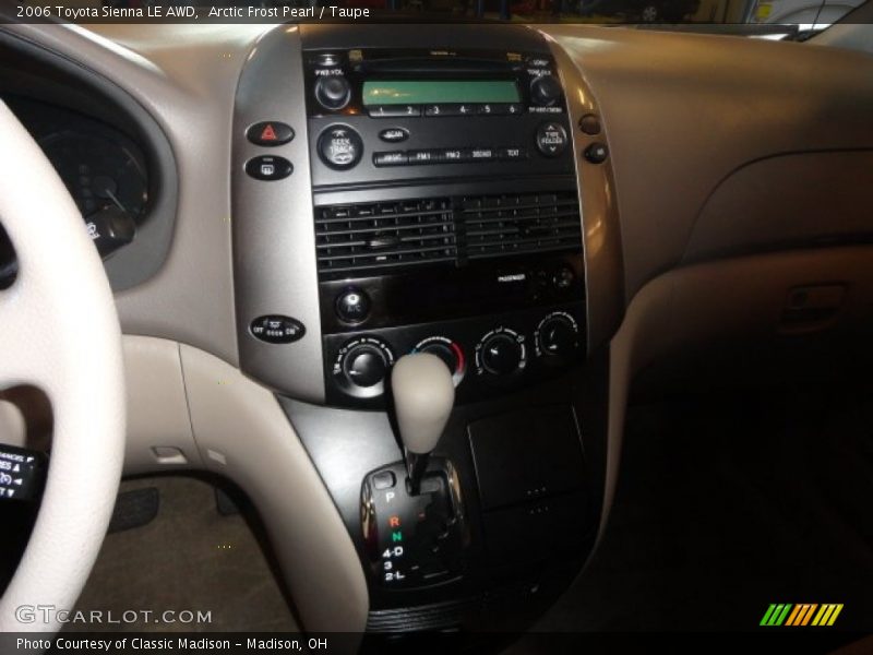 Arctic Frost Pearl / Taupe 2006 Toyota Sienna LE AWD