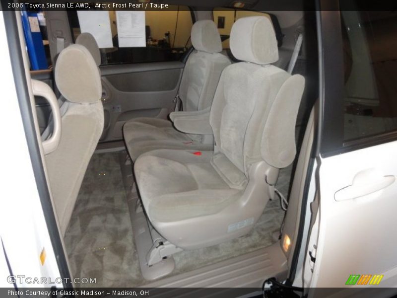 Arctic Frost Pearl / Taupe 2006 Toyota Sienna LE AWD