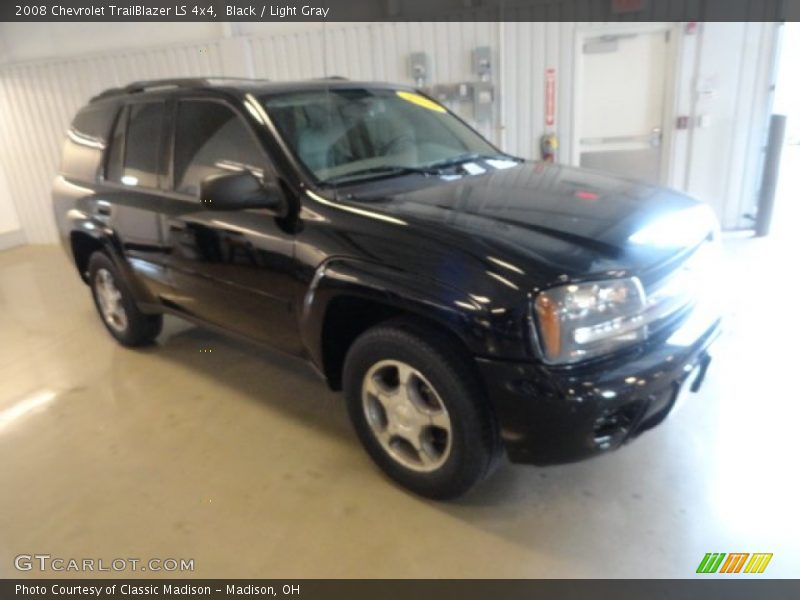 Black / Light Gray 2008 Chevrolet TrailBlazer LS 4x4