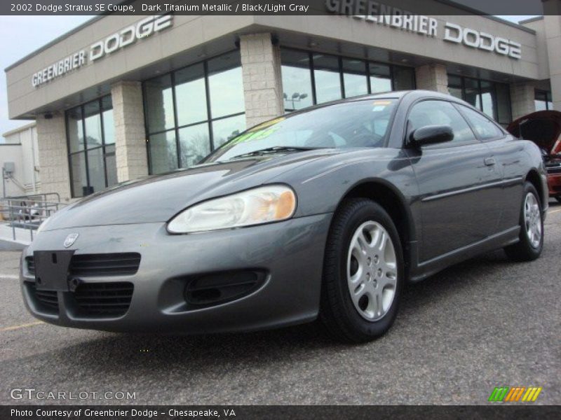 Dark Titanium Metallic / Black/Light Gray 2002 Dodge Stratus SE Coupe
