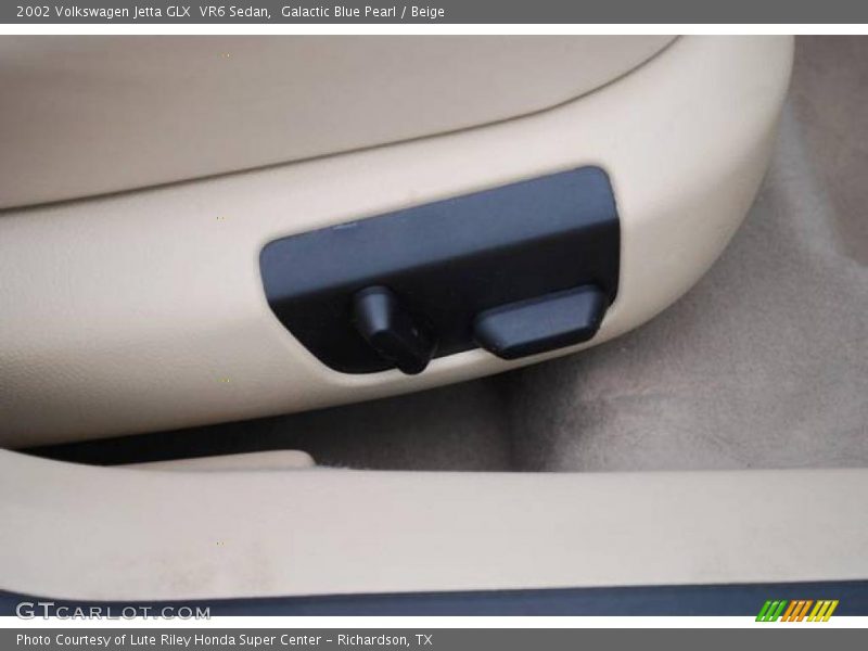 Galactic Blue Pearl / Beige 2002 Volkswagen Jetta GLX  VR6 Sedan