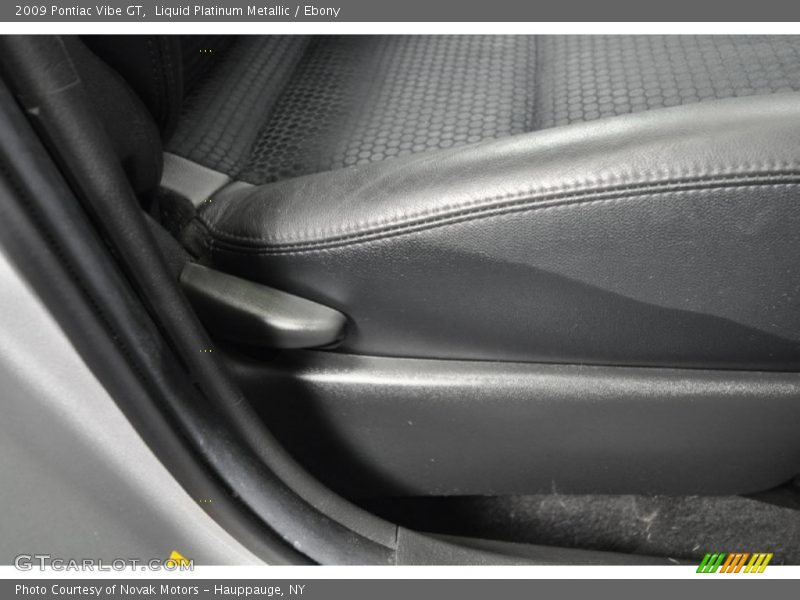 Liquid Platinum Metallic / Ebony 2009 Pontiac Vibe GT