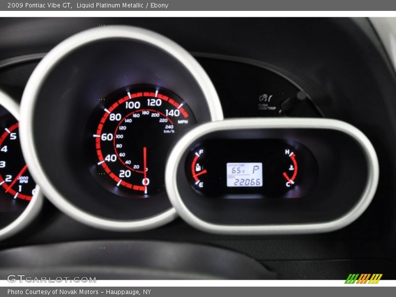 Liquid Platinum Metallic / Ebony 2009 Pontiac Vibe GT