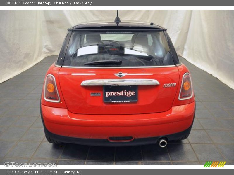 Chili Red / Black/Grey 2009 Mini Cooper Hardtop