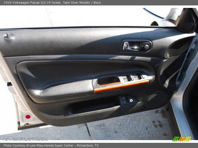 Satin Silver Metallic / Black 2000 Volkswagen Passat GLS V6 Sedan