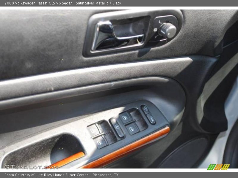 Satin Silver Metallic / Black 2000 Volkswagen Passat GLS V6 Sedan
