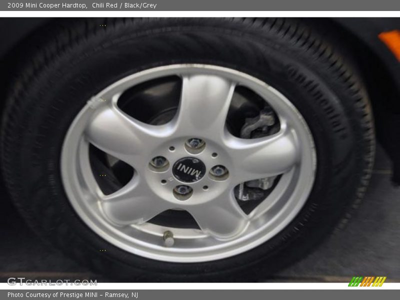 Chili Red / Black/Grey 2009 Mini Cooper Hardtop