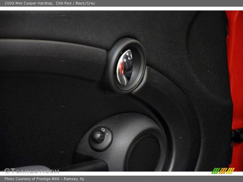 Chili Red / Black/Grey 2009 Mini Cooper Hardtop