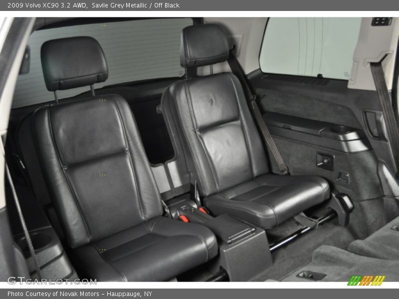 Savile Grey Metallic / Off Black 2009 Volvo XC90 3.2 AWD