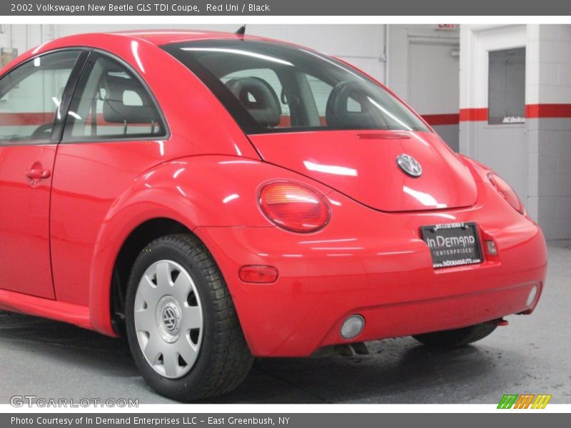 Red Uni / Black 2002 Volkswagen New Beetle GLS TDI Coupe