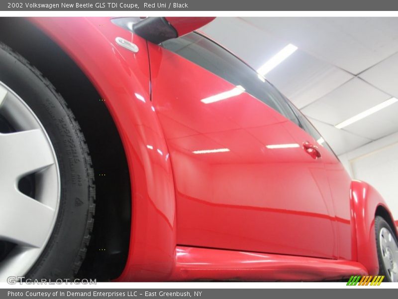 Red Uni / Black 2002 Volkswagen New Beetle GLS TDI Coupe