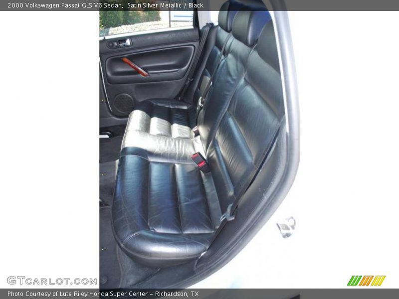 Satin Silver Metallic / Black 2000 Volkswagen Passat GLS V6 Sedan