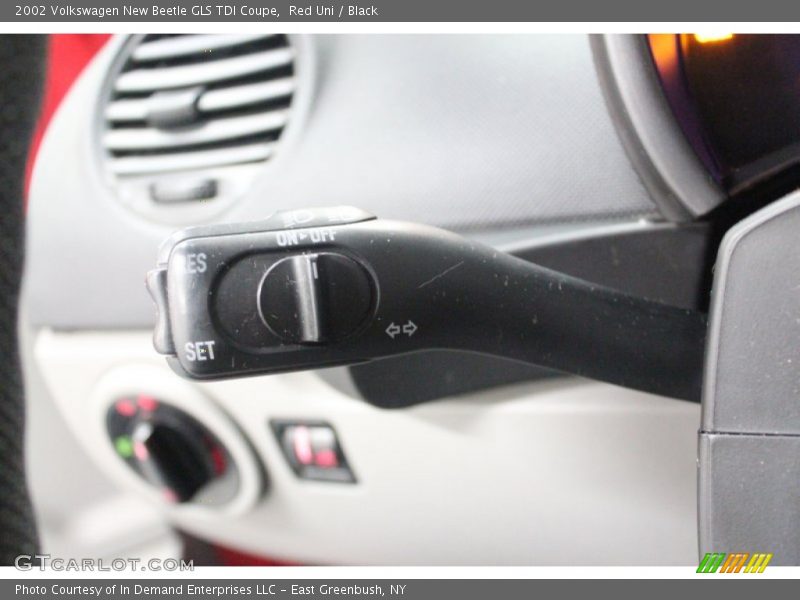 Red Uni / Black 2002 Volkswagen New Beetle GLS TDI Coupe