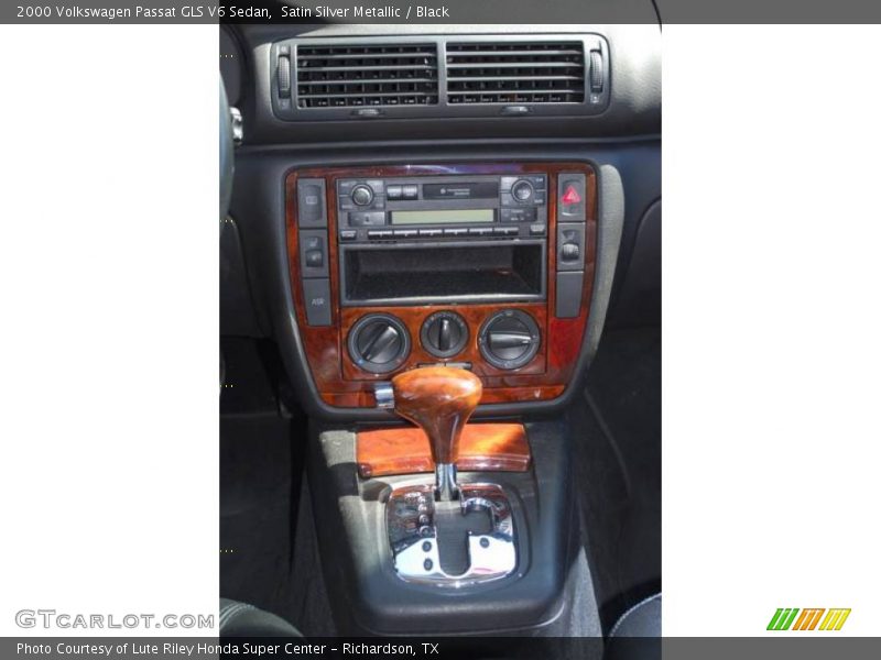Satin Silver Metallic / Black 2000 Volkswagen Passat GLS V6 Sedan