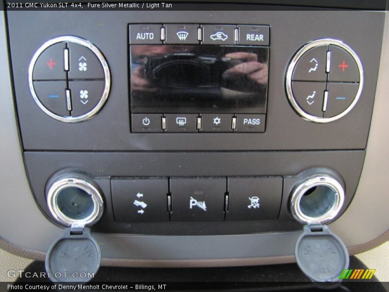 Pure Silver Metallic / Light Tan 2011 GMC Yukon SLT 4x4