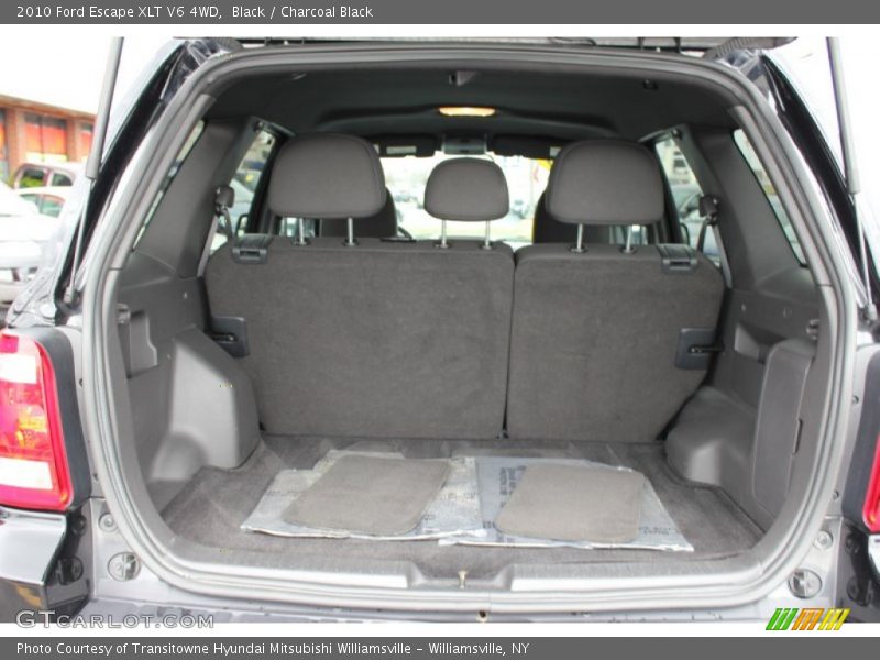  2010 Escape XLT V6 4WD Trunk