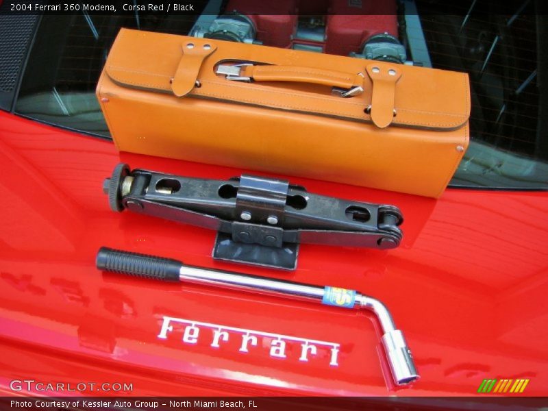 Tool Kit of 2004 360 Modena