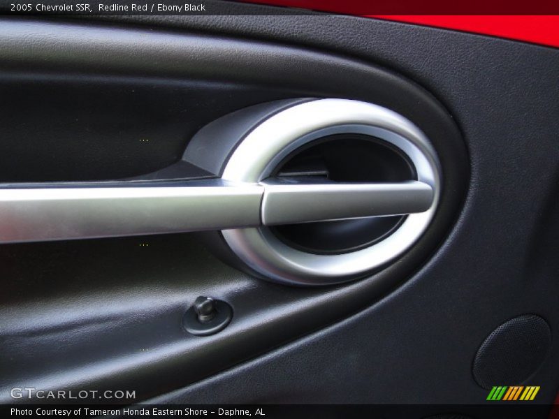 Redline Red / Ebony Black 2005 Chevrolet SSR
