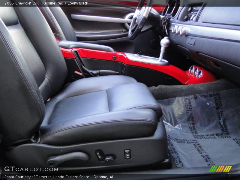 Redline Red / Ebony Black 2005 Chevrolet SSR