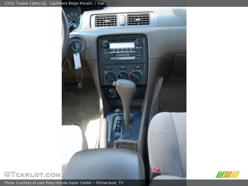 Cashmere Beige Metallic / Oak 2000 Toyota Camry LE