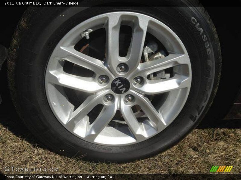 Dark Cherry / Beige 2011 Kia Optima LX