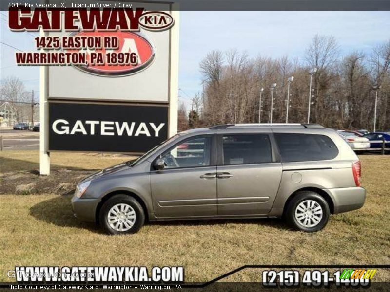 Titanium Silver / Gray 2011 Kia Sedona LX