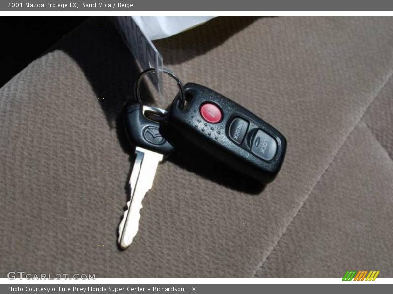 Sand Mica / Beige 2001 Mazda Protege LX