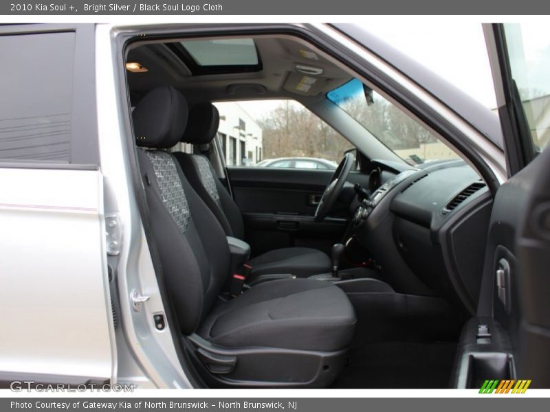 Bright Silver / Black Soul Logo Cloth 2010 Kia Soul +