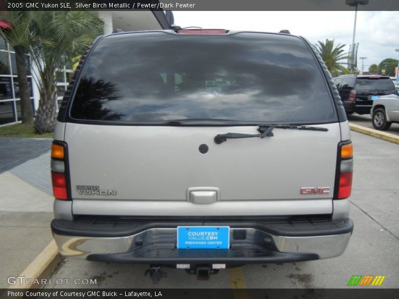 Silver Birch Metallic / Pewter/Dark Pewter 2005 GMC Yukon SLE
