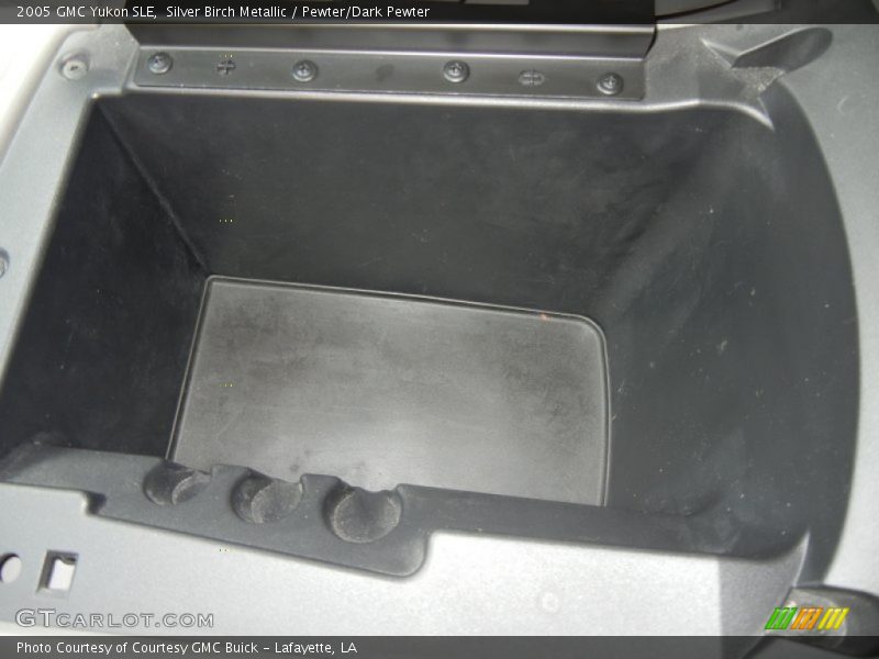 Silver Birch Metallic / Pewter/Dark Pewter 2005 GMC Yukon SLE