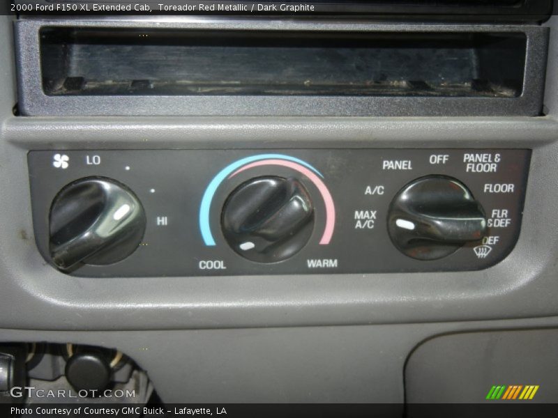Toreador Red Metallic / Dark Graphite 2000 Ford F150 XL Extended Cab