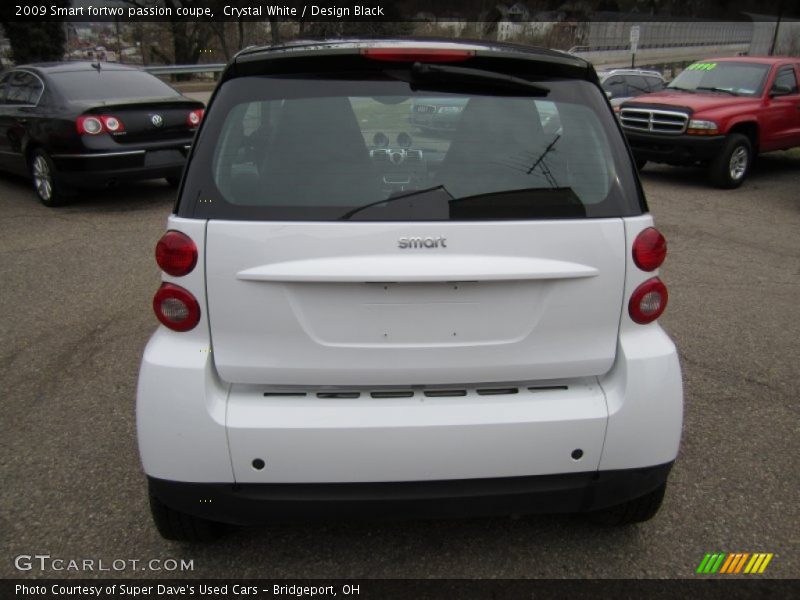 Crystal White / Design Black 2009 Smart fortwo passion coupe