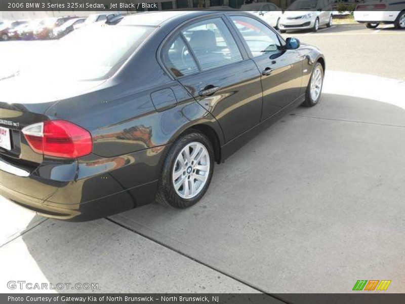 Jet Black / Black 2006 BMW 3 Series 325xi Sedan